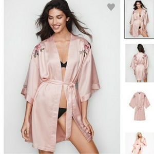 VS 2017 Shanghai Fashion Show Robe Victoria Secret